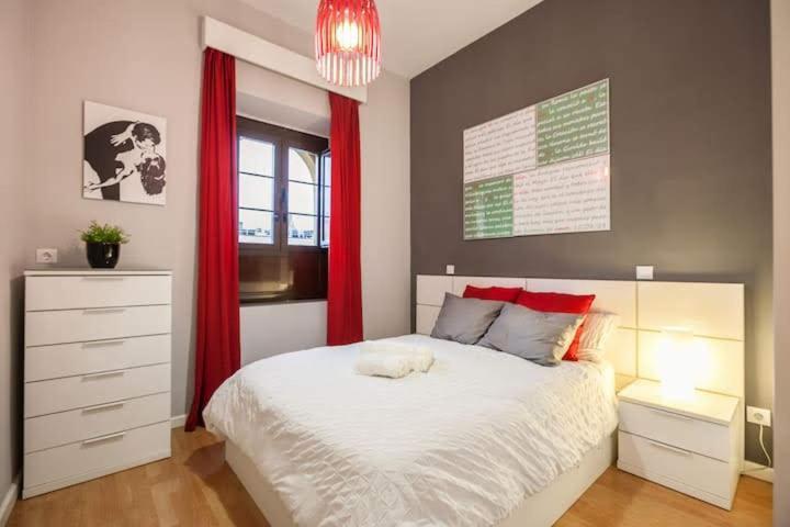 Central Apartment In Seville Exterior photo