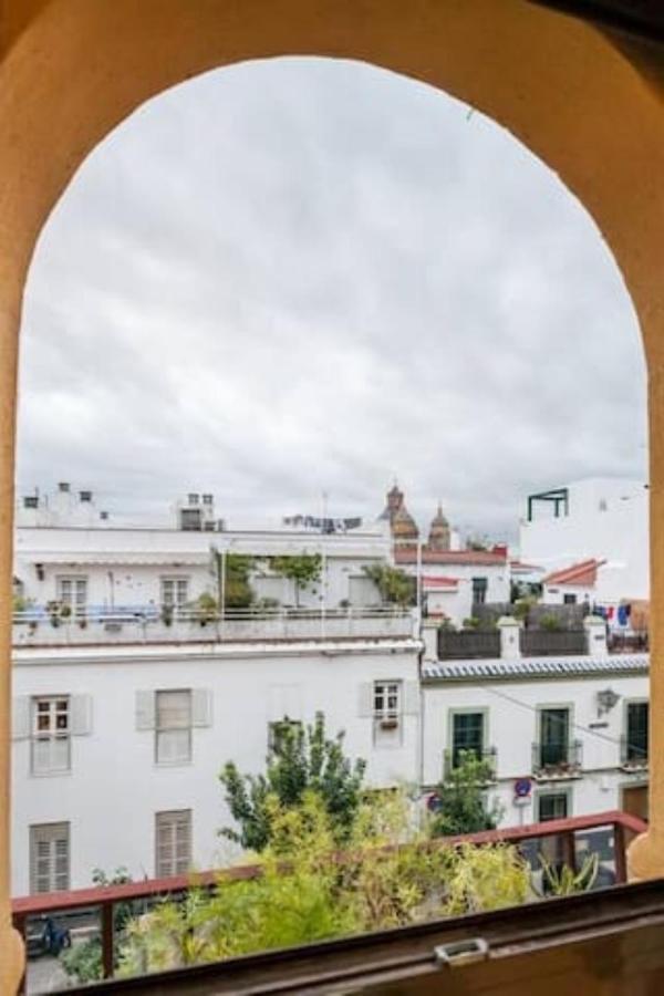 Central Apartment In Seville Exterior photo